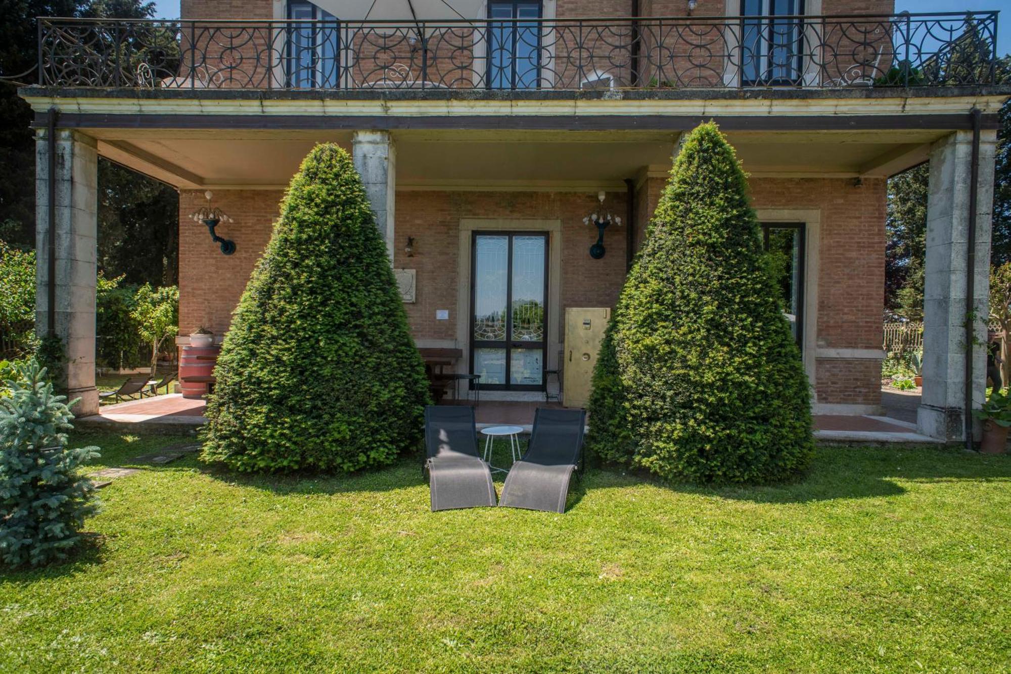 Villa Elvira 1931 Сиена Экстерьер фото